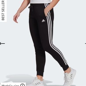 Adidas women’s essentials fleece 3-striped pant (black)